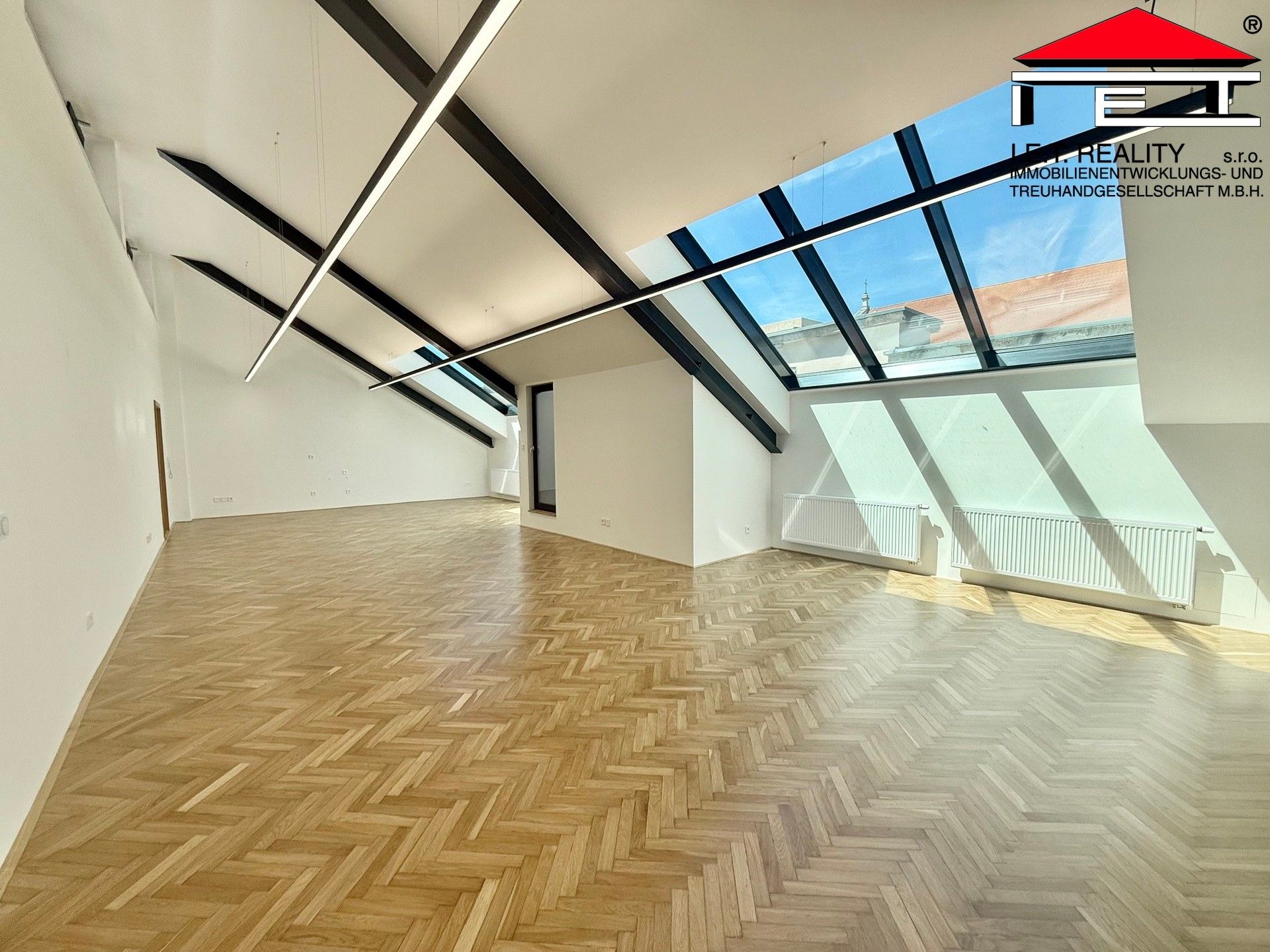 Kanceláře, Moravské náměstí, Brno, 196 m² - 1