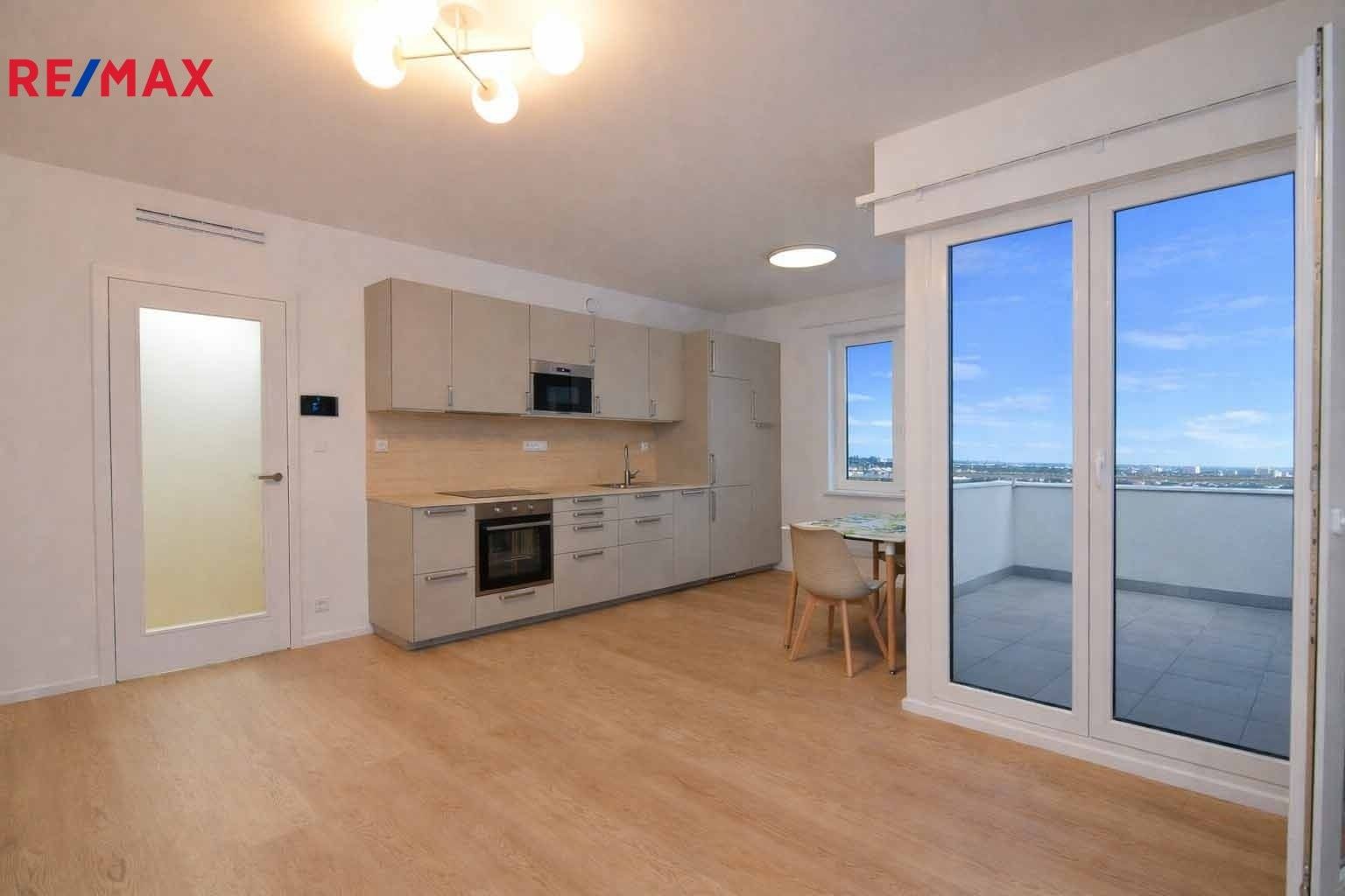 1+kk, Hábova 3209, Praha, 38 m²