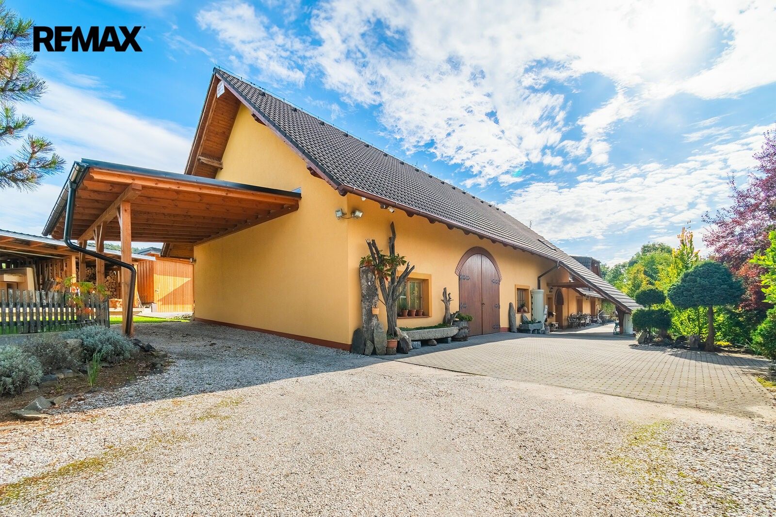 Rodinné domy, Klatovy Sobětice, 304 m² - 1