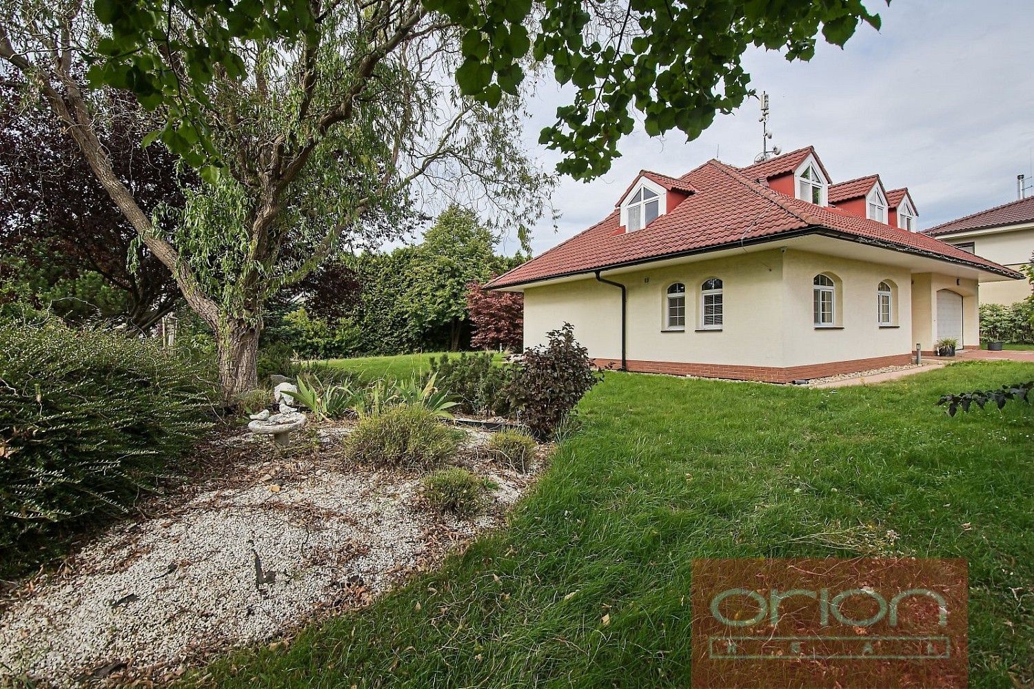 Prodej rodinný dům - Jesenice - Osnice, okres Praha-západ, Středočeský kraj, 302 m² - 2