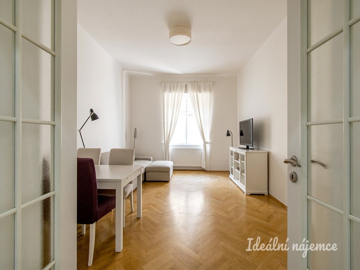 Pronájem byt 2+1 - Ruská, Praha, 61 m²