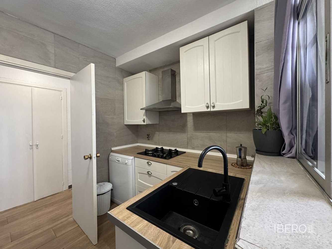 Byt 4+kk · 91 m² · Madrid, Španělsko - 4