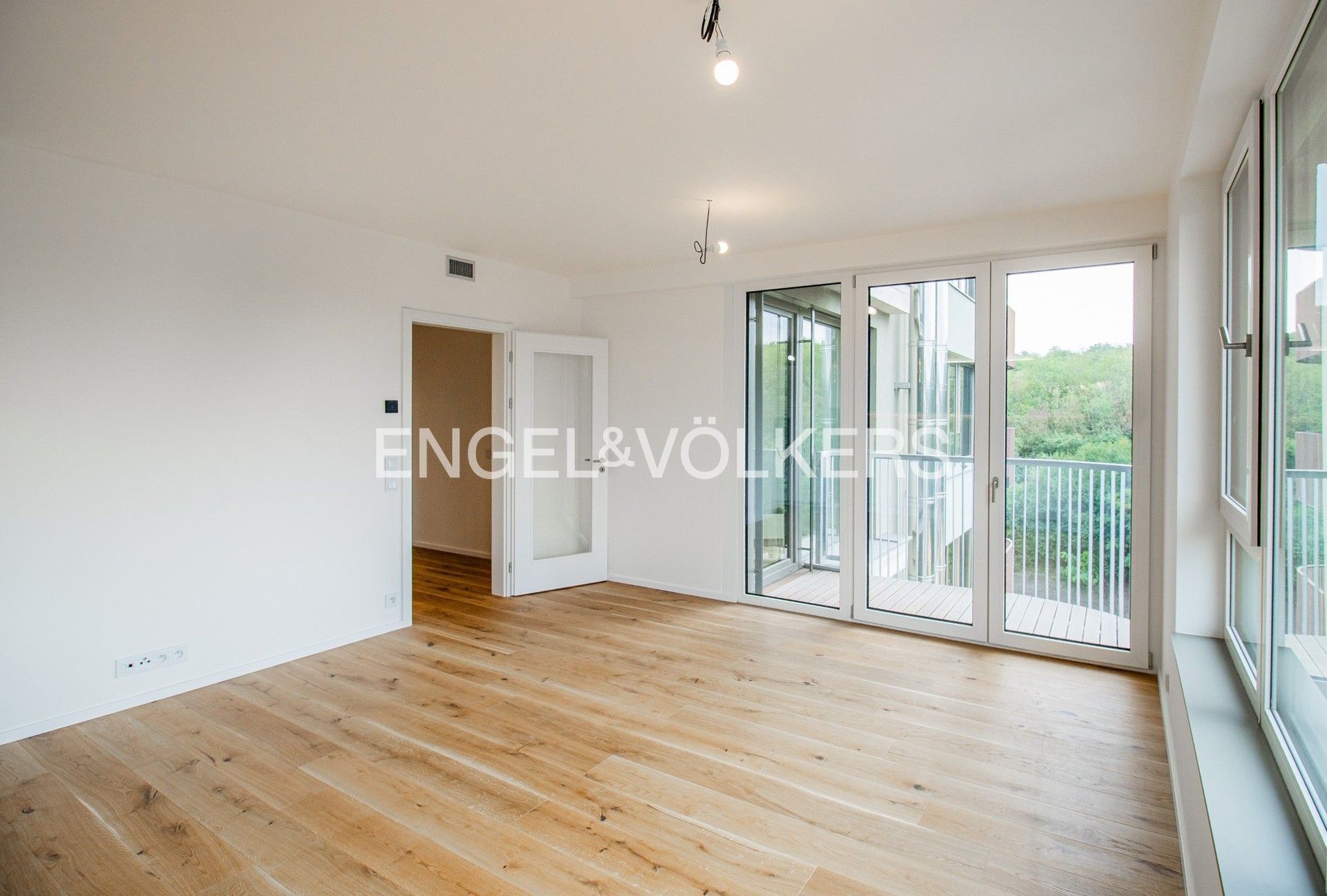 2+kk, U Komína 369, Praha Radlice, 53 m² - 1