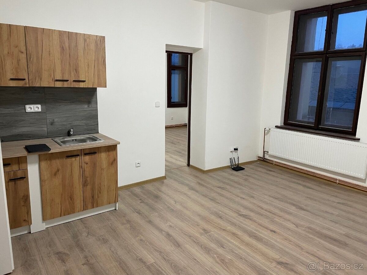 Byty, Úpice, 542 32