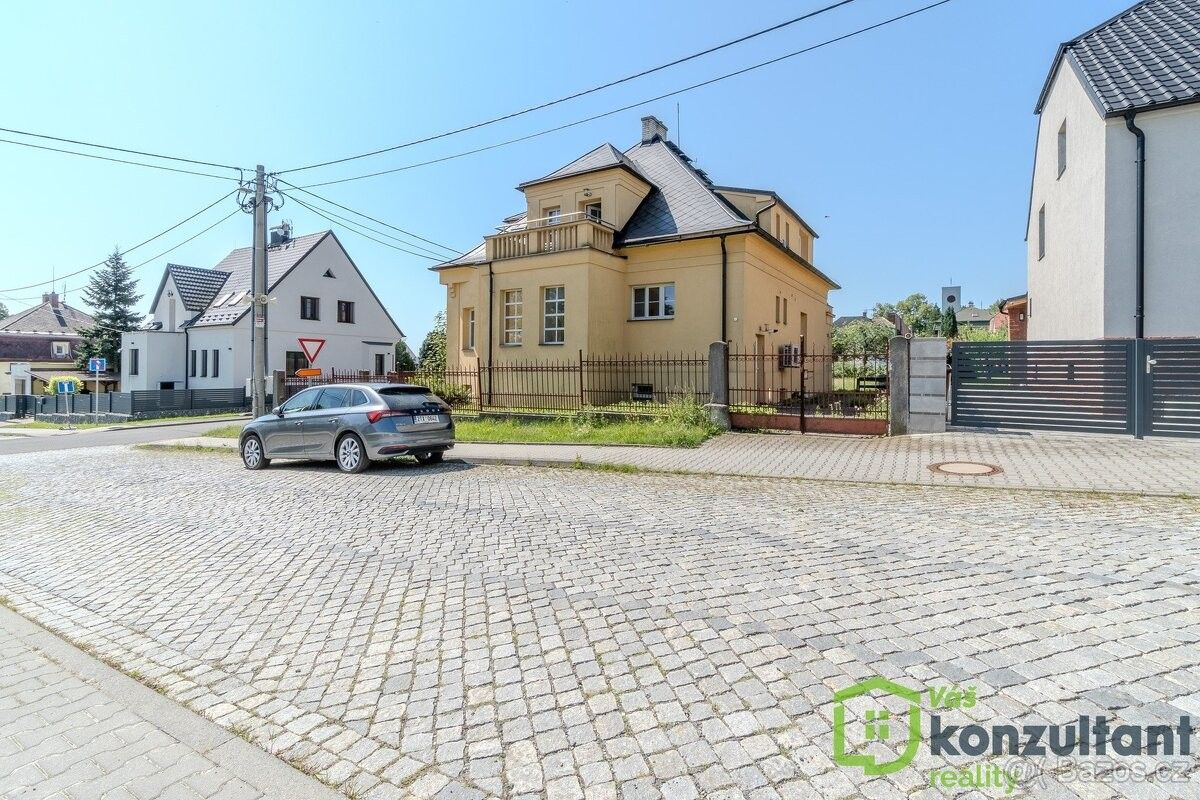 Rodinné domy, Ostrava, 721 00 - 2