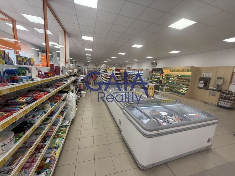 Obchodní prostory, B. Němcové, Dačice, 600 m² - 2