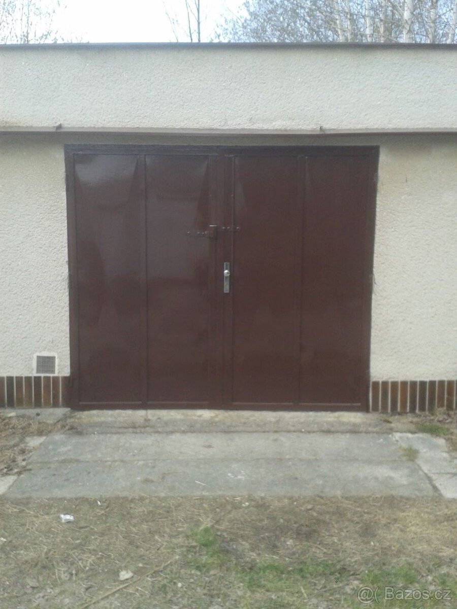 Garáže, Plzeň, 312 00