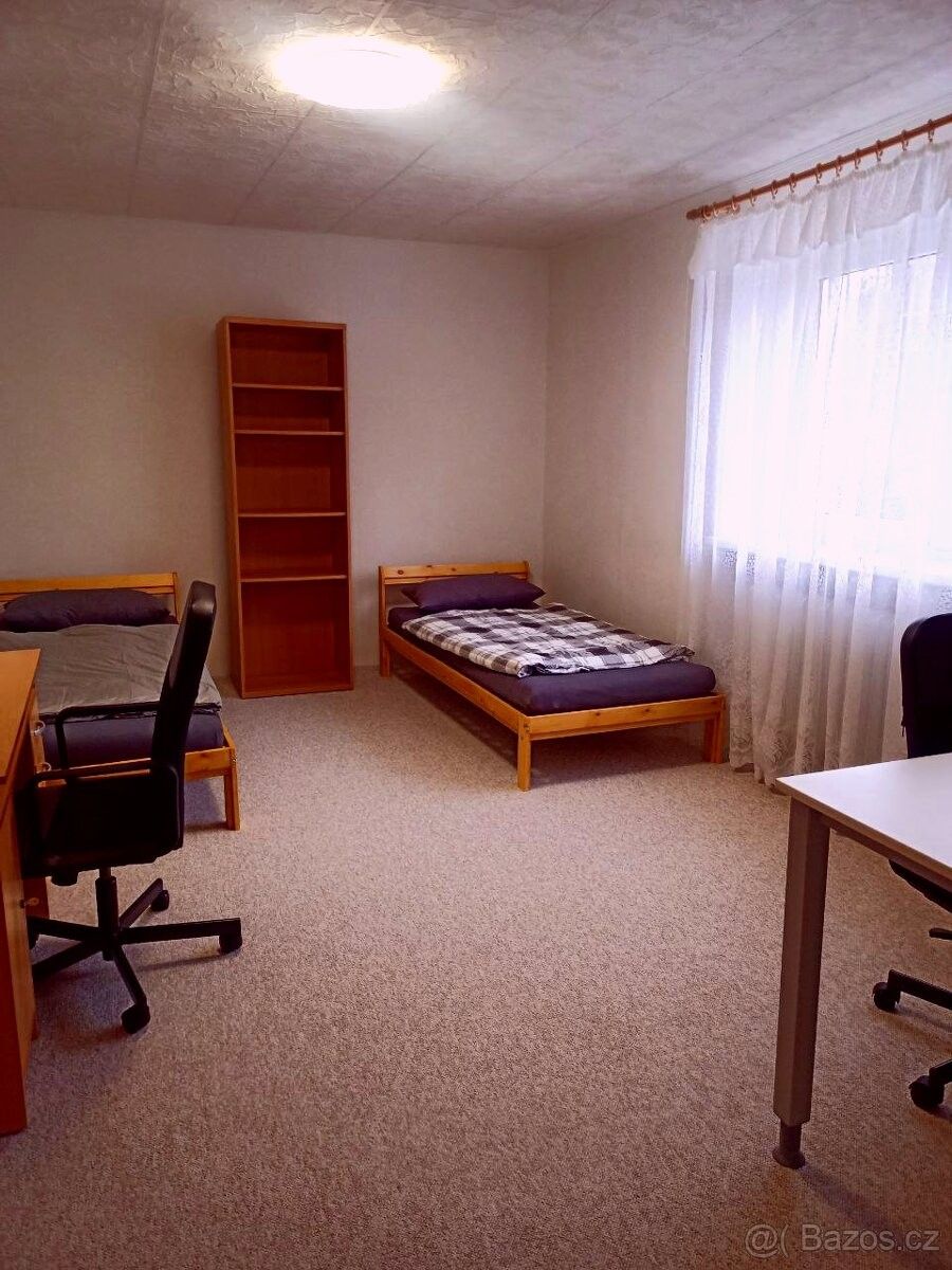 Pronájem byt - Praha, 160 00