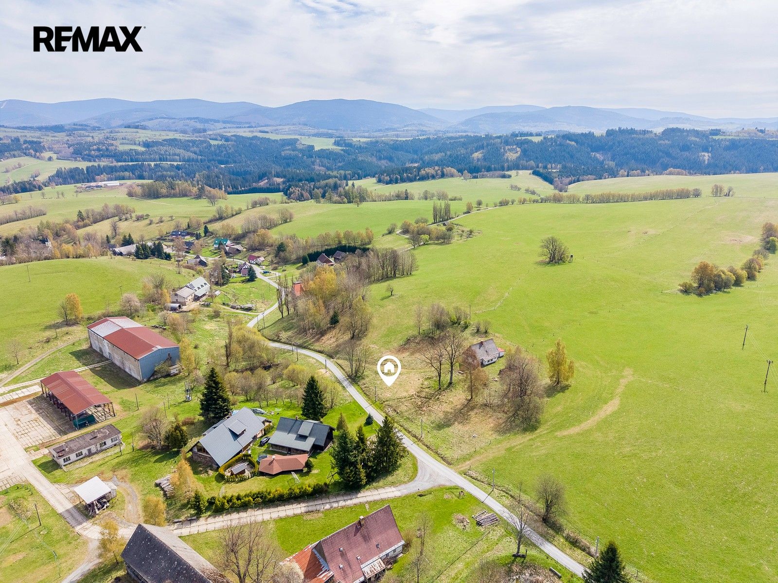Pozemky pro bydlení, Staré Město Chrastice, 1 438 m² - 1