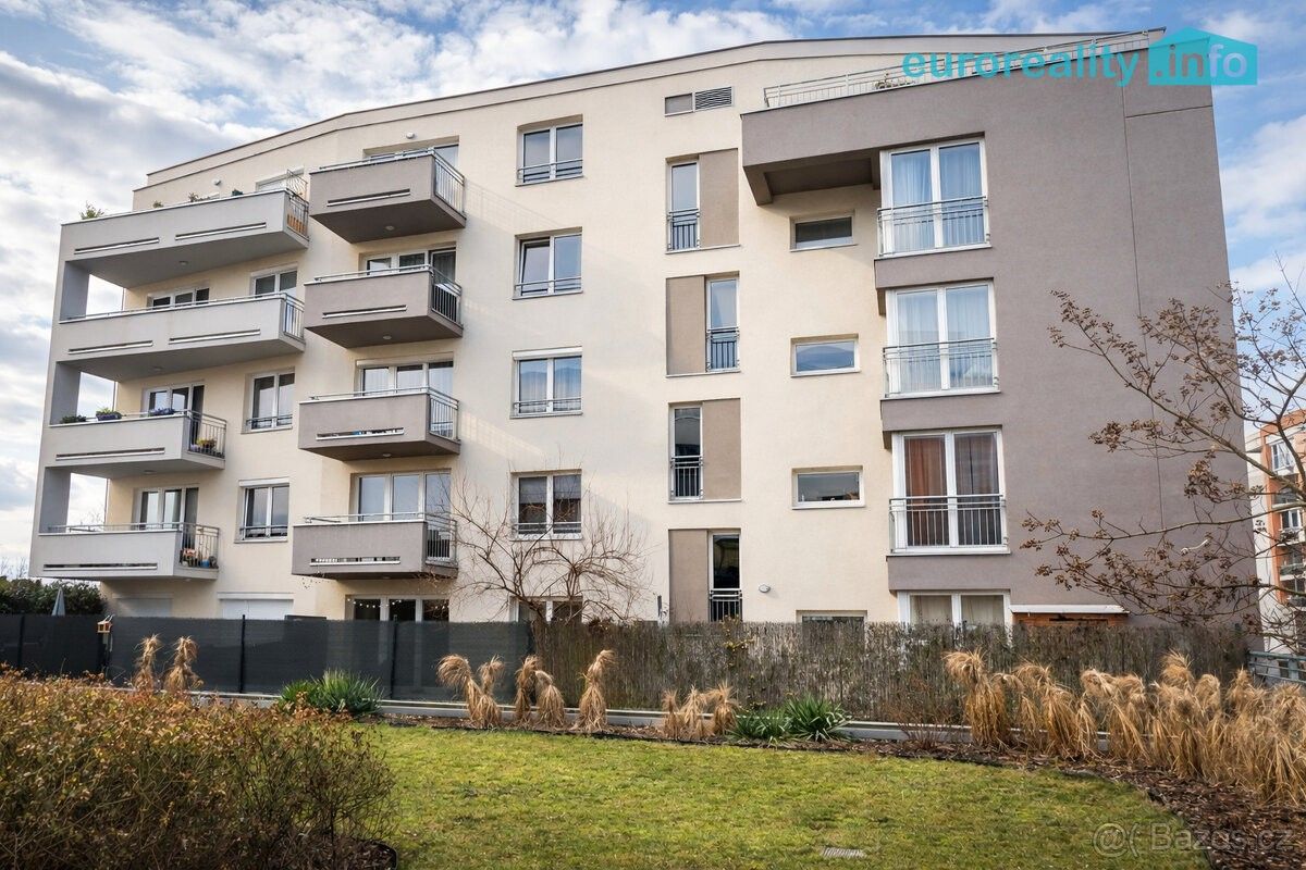 Pronájem byt - Praha, 155 00