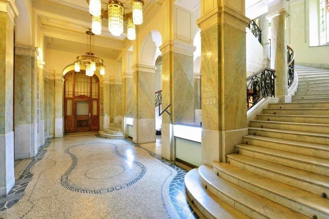 Pronájem kancelář - Spálená, Praha, 406 m²