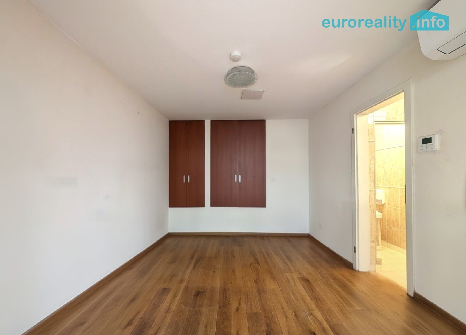 Obchodní prostory, Zbrojnická, Plzeň Vnitřní Město, 15 m² - 2