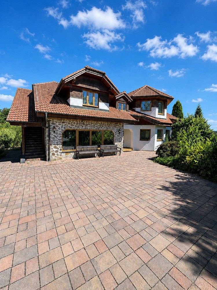 Rodinný dům, 450 m²