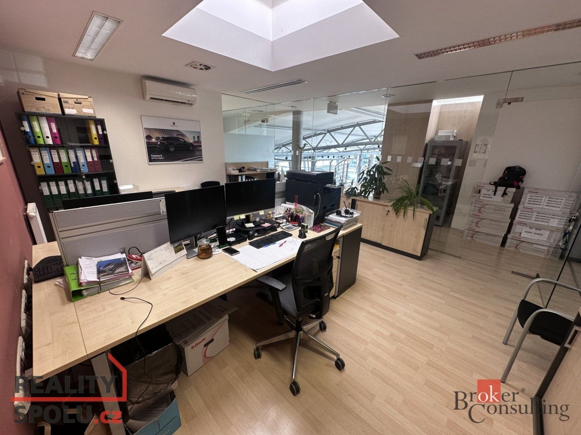 Pronájem kancelář - Na Okrouhlíku, Hradec Králové, 22 m²