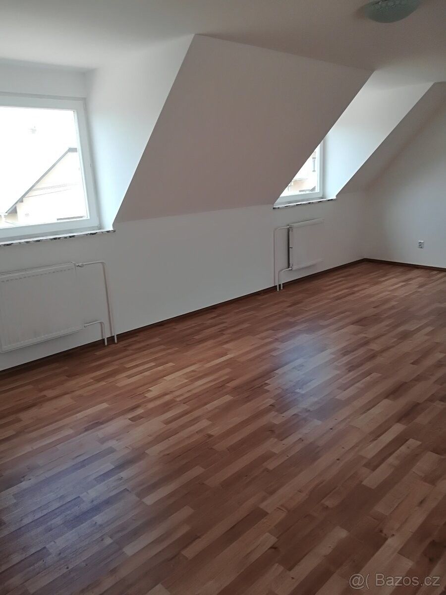 Prodej rodinný dům - 987 65, Slovensko - 5