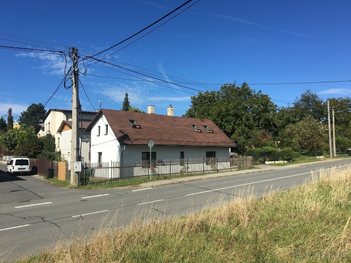 Rodinné domy, Dolní Lhota, 747 66