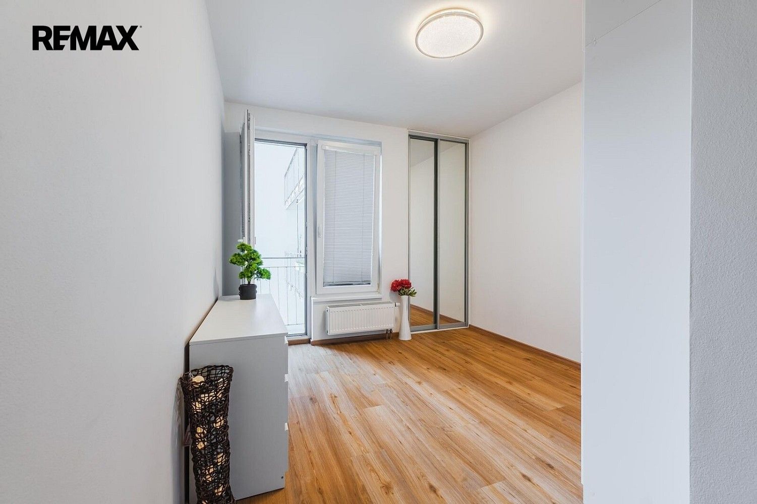 Pronájem byt 3+kk - Hakenova, Praha 9 - Čakovice, 75 m² - 5