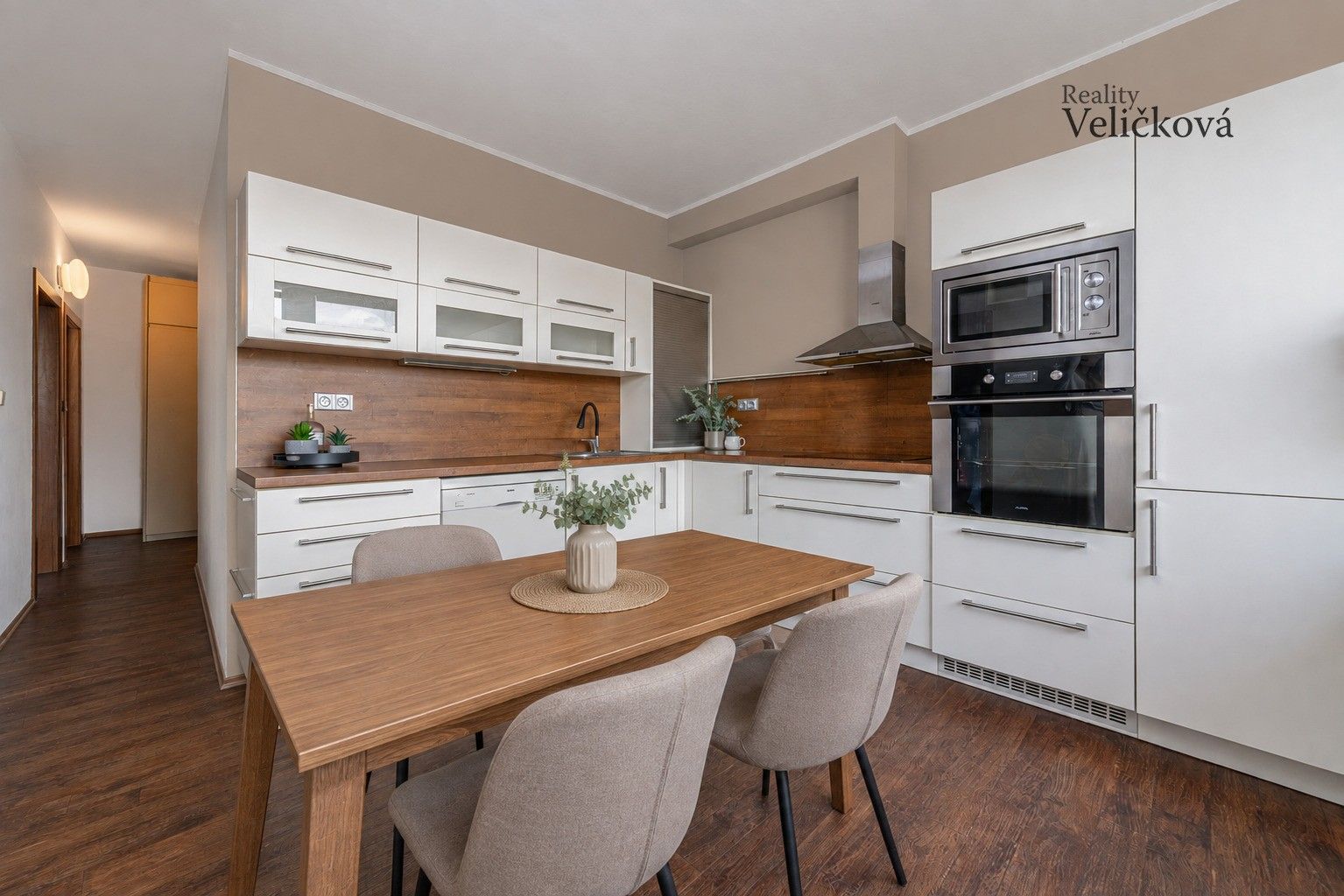 2+1, třída Edvarda Beneše, Hradec Králové, 80 m² - 1