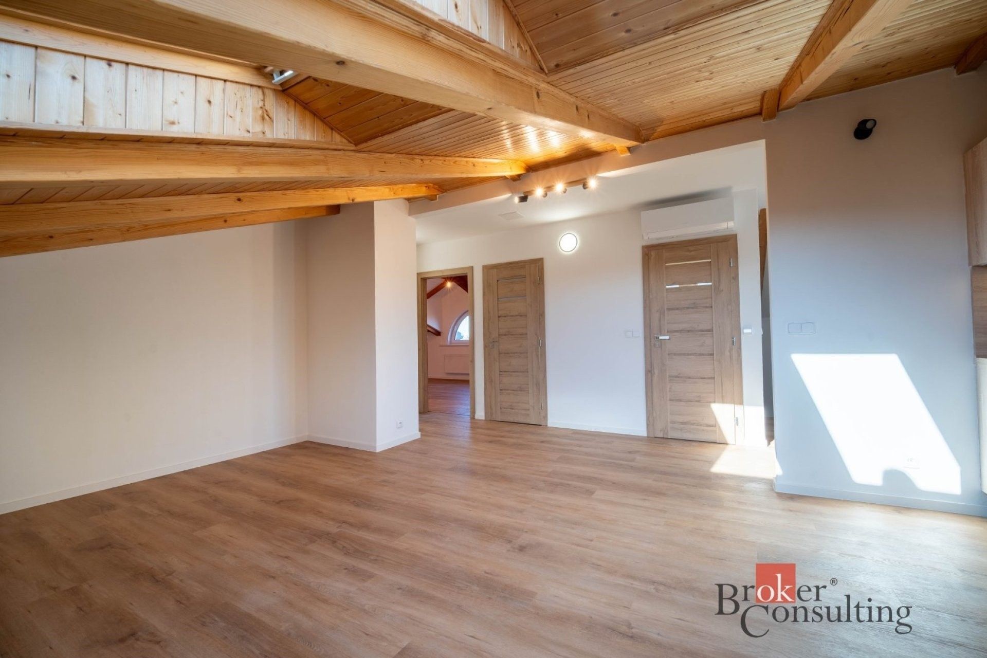 Pronájem byt 3+kk - 9. května, Újezd u Brna, 105 m² - 5