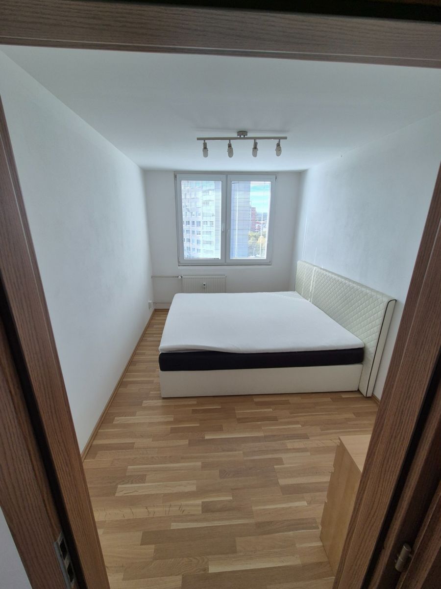 Pronájem byt 2+kk - Strašnická, Praha - Hostivař, 43 m² - 5