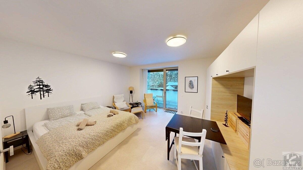 Byty, Janov nad Nisou, 468 11