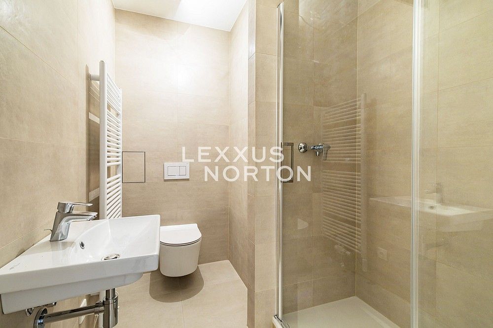 Obchodní prostory · 56 m² · Praha - Vršovice, okres Praha 10, Hlavní město Praha - 3