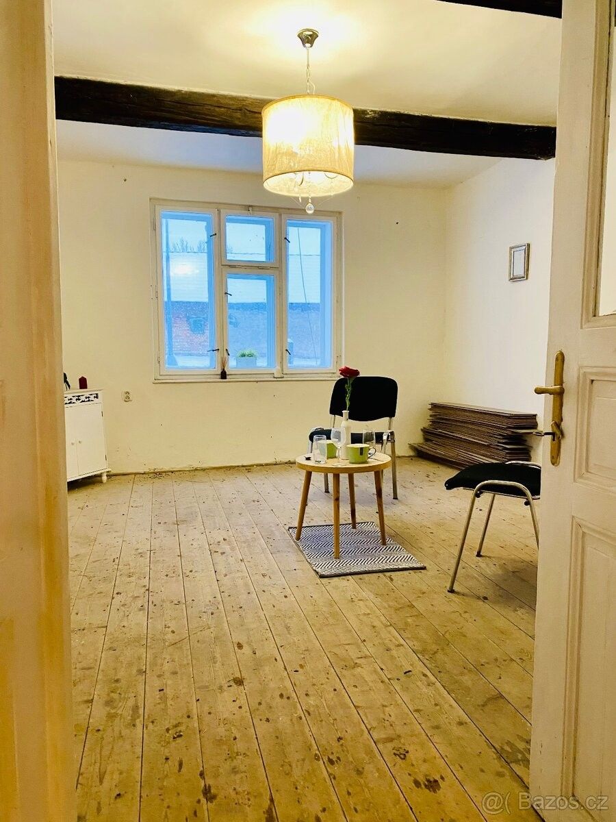 Prodej rodinný dům - Dymokury, 289 01