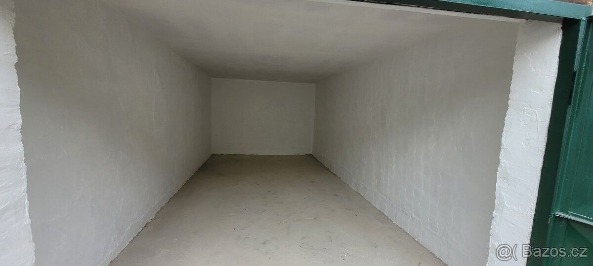 Garáže, Mělník, 276 01 - 2