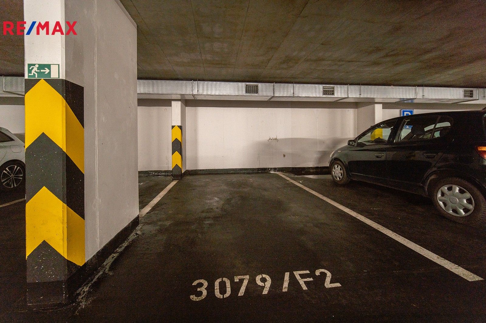 Pronájem ostatní - Podkovářská 933, Praha, 12 m²