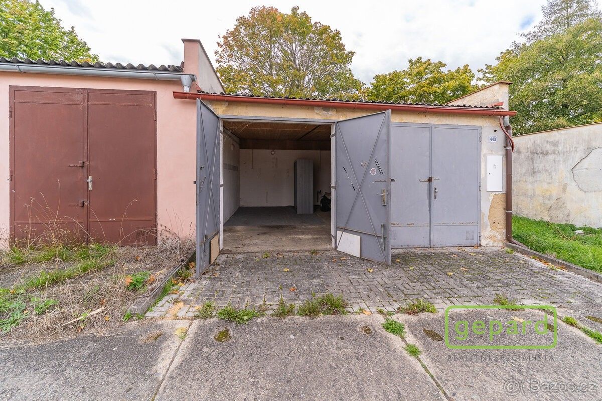 Garáže, Cheb, 350 02, 19 m²