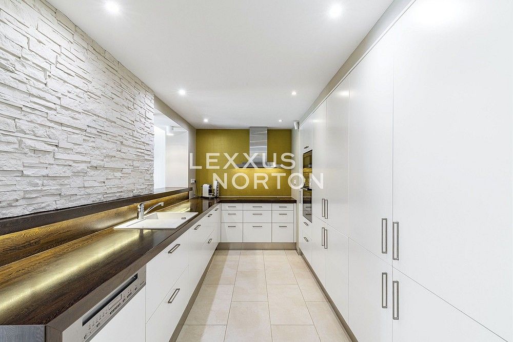 Rodinný dům · 322 m² · Praha - Michle, okres Praha 10, Hlavní město Praha - 3
