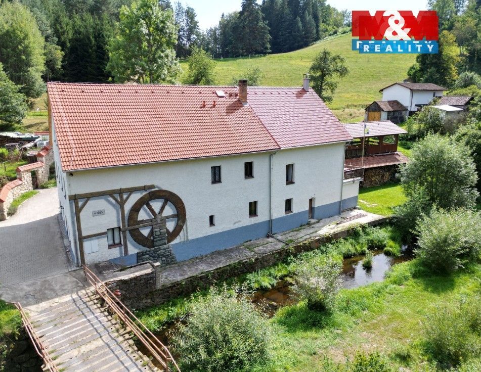 Rodinné domy, Děkanské Skaliny, Benešov nad Černou, 217 m² - 2
