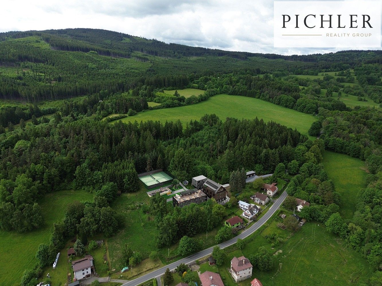 Prodej ubytovací zařízení - Nezdice na Šumavě, okres Klatovy, 11 628 m² - 5