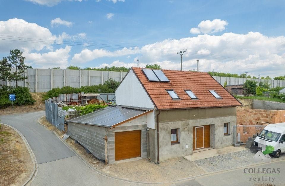 Rodinné domy, Hustopeče u Brna, 693 01 - 2