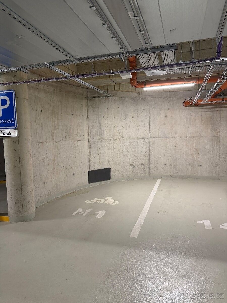 Garáž