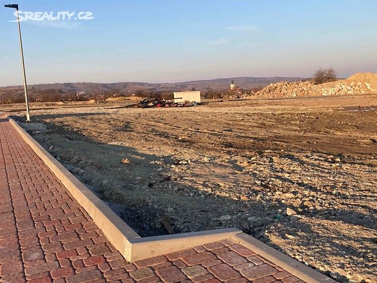 Pozemky pro bydlení, Náměstí 9. května, Velké Pavlovice, 688 m²