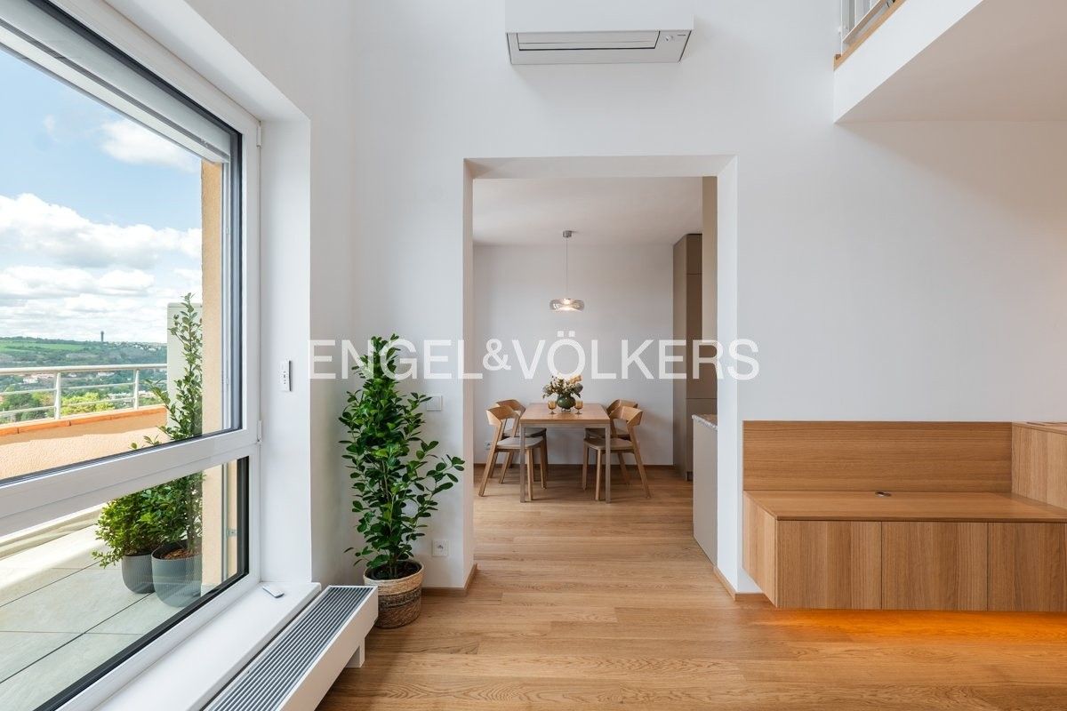 Pronájem byt 4+kk - Roškotova 1737, Praha Braník, 131 m² - 5