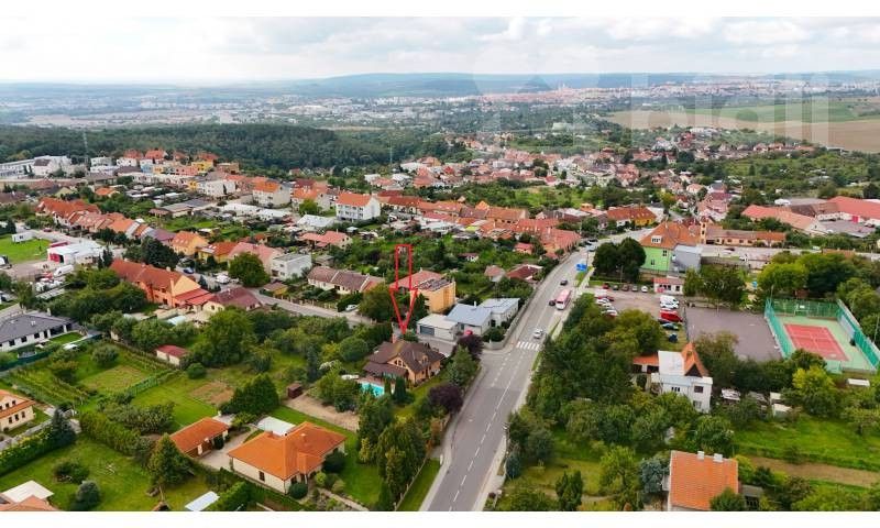 Pronájem rodinný dům - Pálavská, Suchohrdly, 200 m²