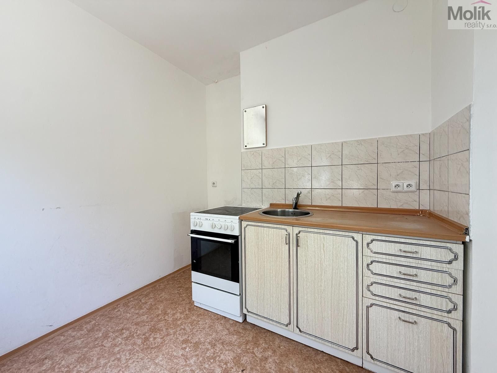 3+1, Hrdlovská, Osek, 55 m² - 2