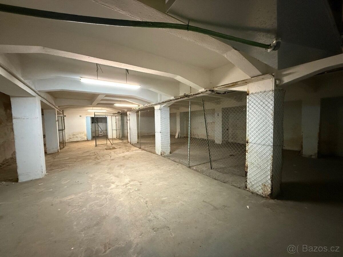 Pronájem sklad - Kopřivnice, 742 21