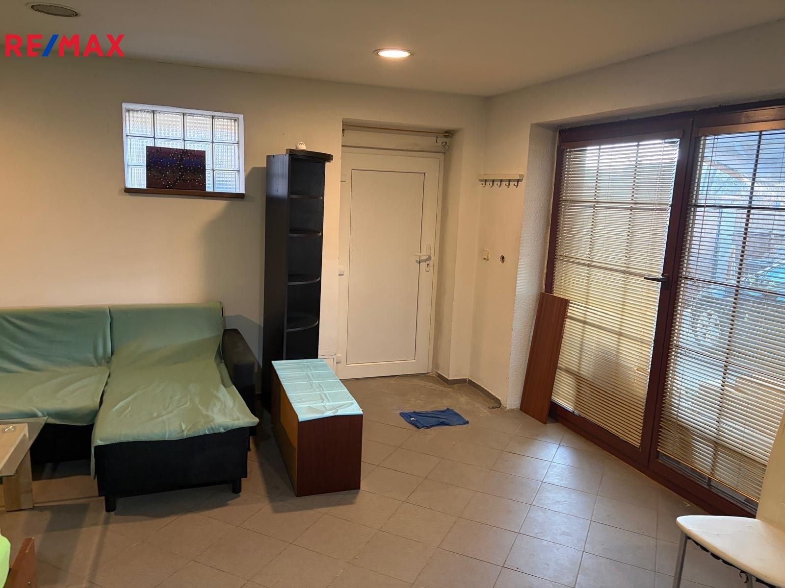 Pronájem byt 1+kk - Řeporyje, Praha, 40 m²