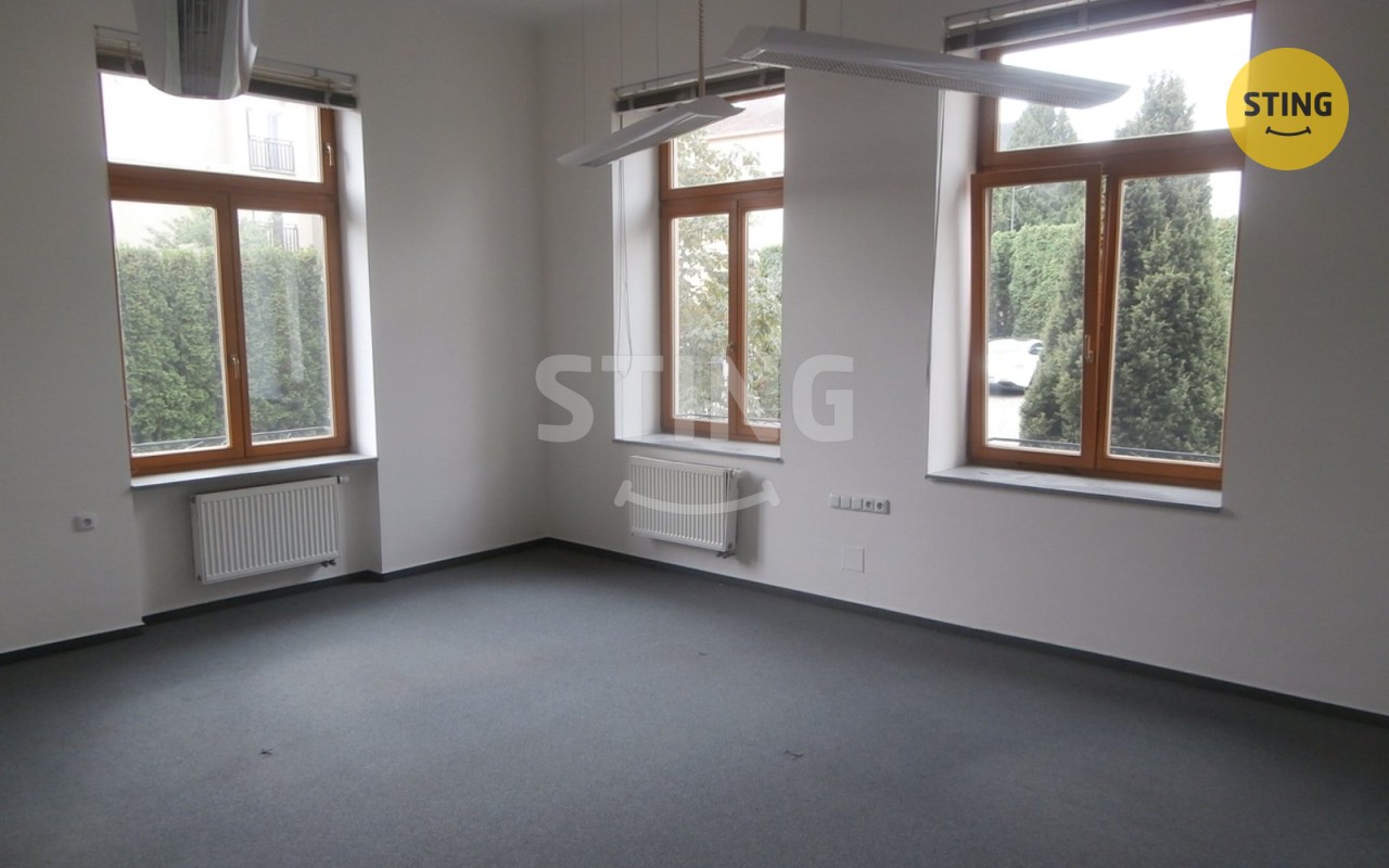 Pronájem kancelář - Janská, Opava, 238 m² - 2