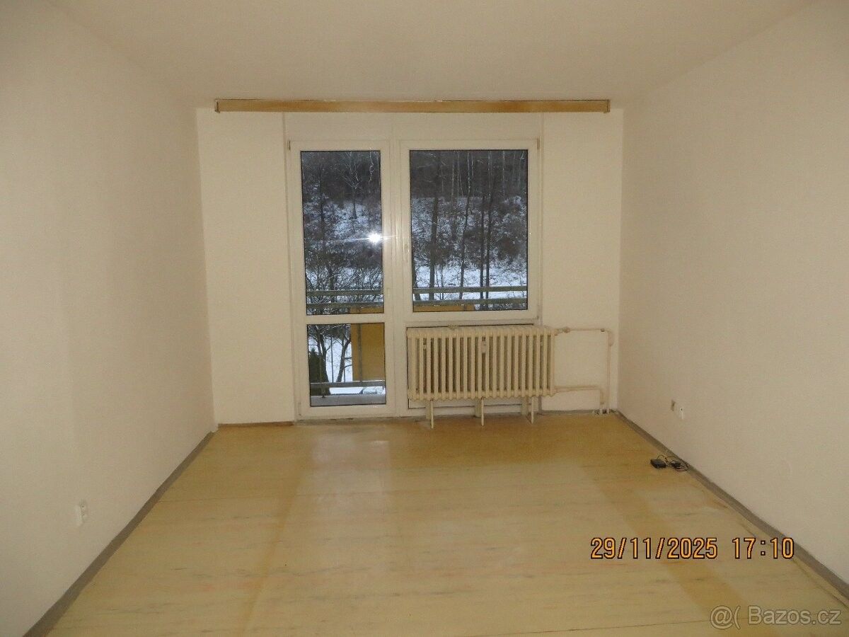 Prodej byt - Záchlumí, 561 86