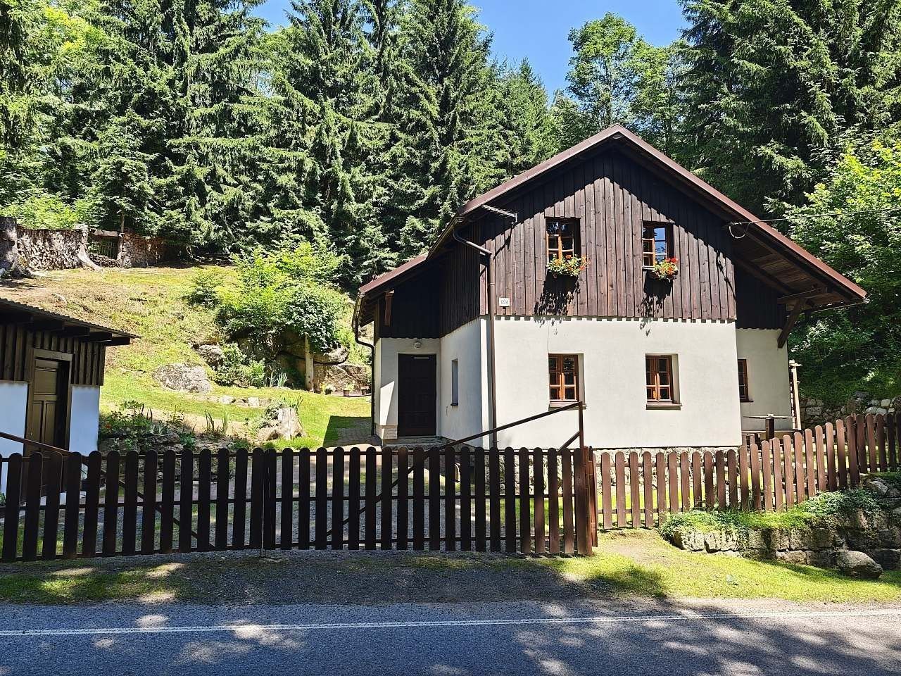 Chaty, Janov nad Nisou, Liberecký kraj - 1