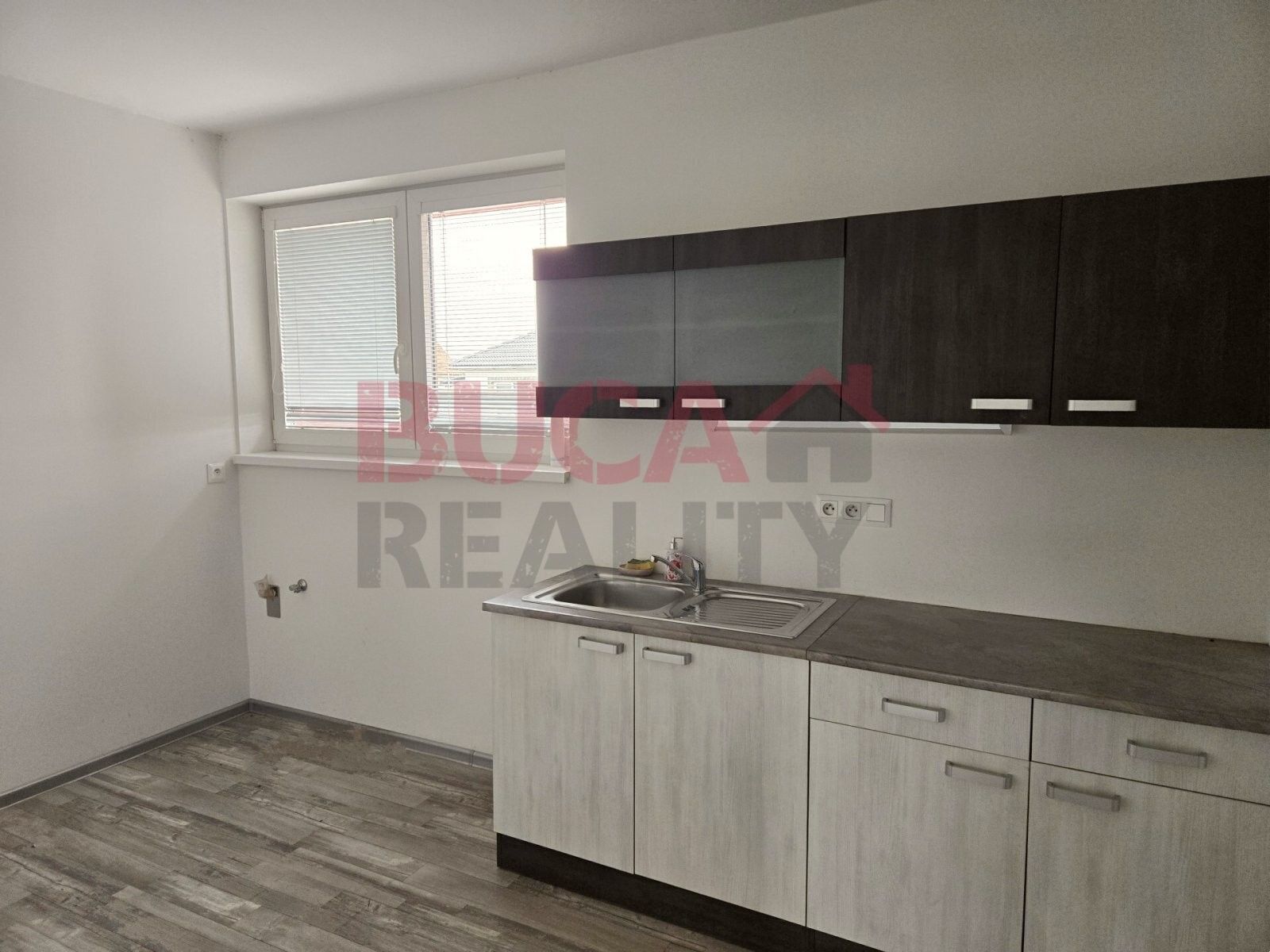 Pronájem byt 4+1 - Litvínovice, 148 m²