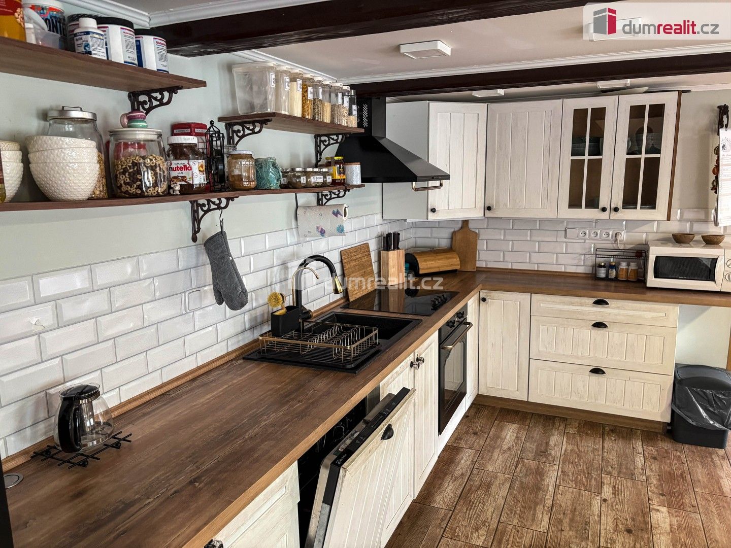 Prodej rodinný dům - Miletín, Onomyšl, 407 m²