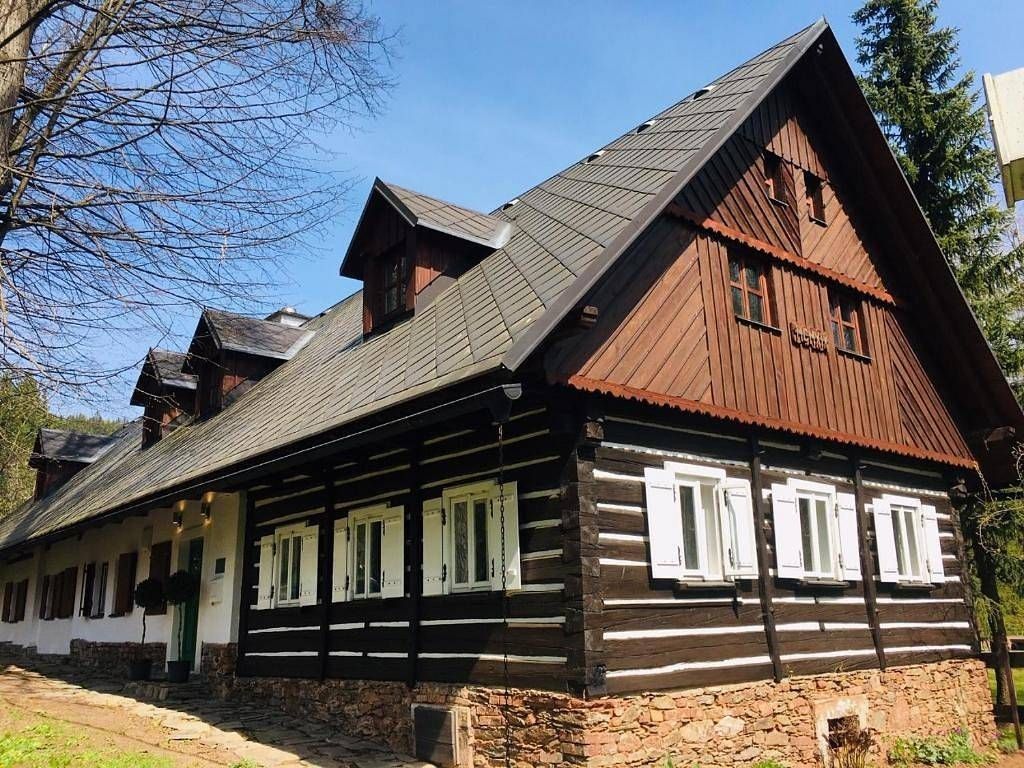 Chaty, Rudník - Javorník v Krkonoších, Královéhradecký kraj - 1