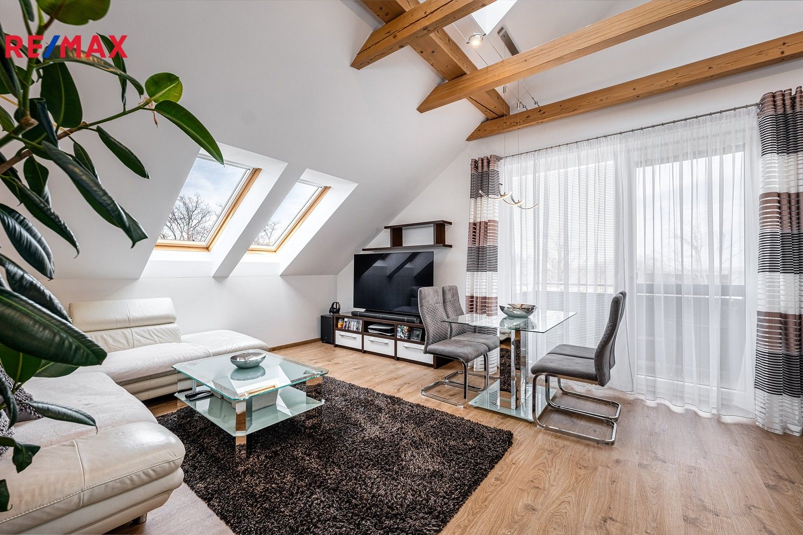 3+kk, Dolní, Včelná, 62 m²