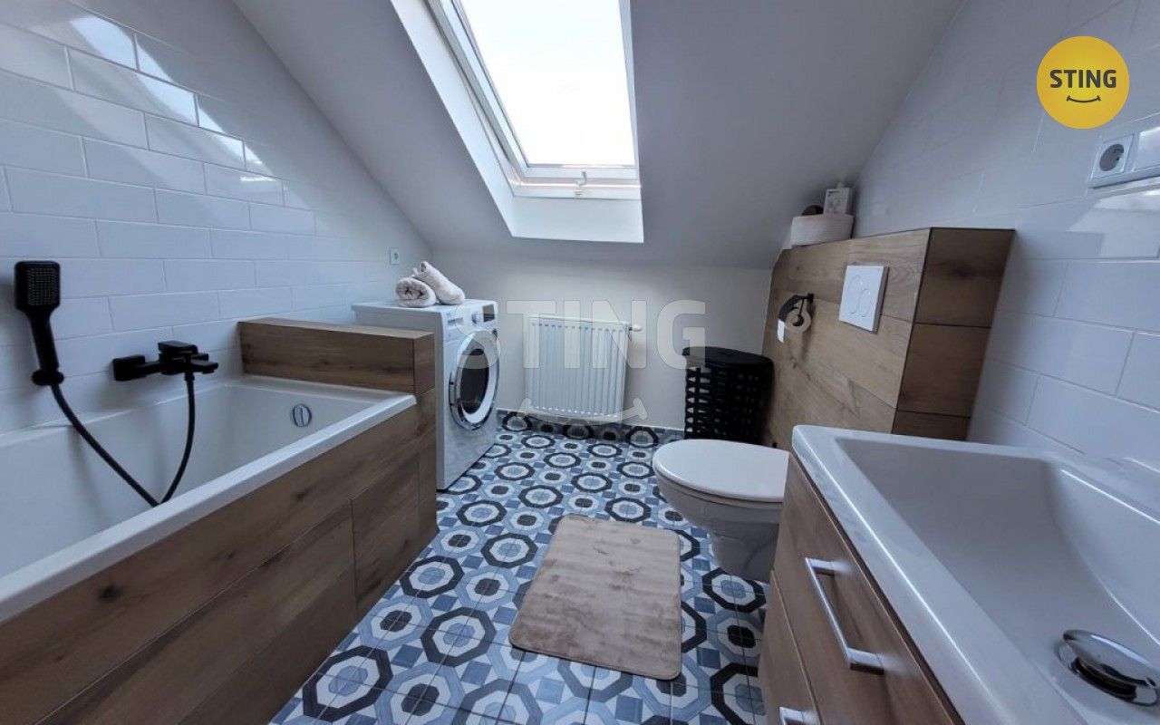 2+kk, Bajgarova, Ostrava, 77 m²