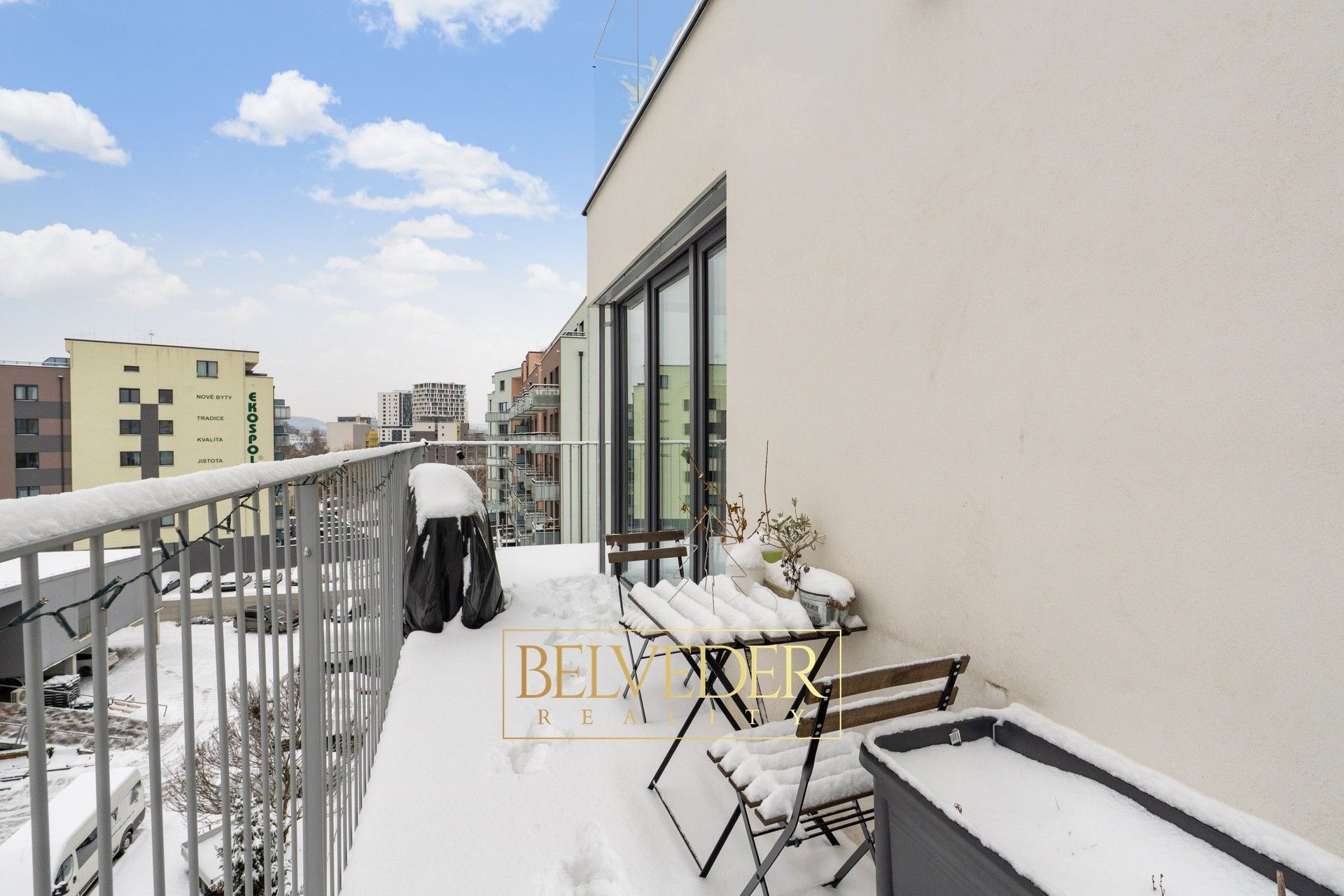 Prodej byt 2+kk - Šenácká, Praha, 53 m²